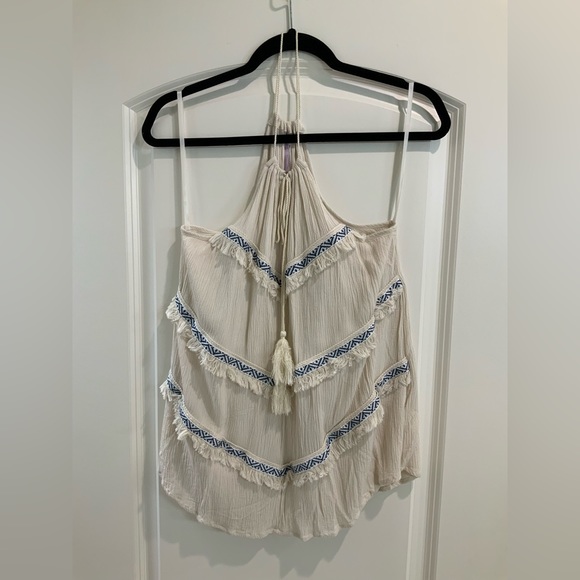 Alya Large Ruffle Top - Picture 1 of 4